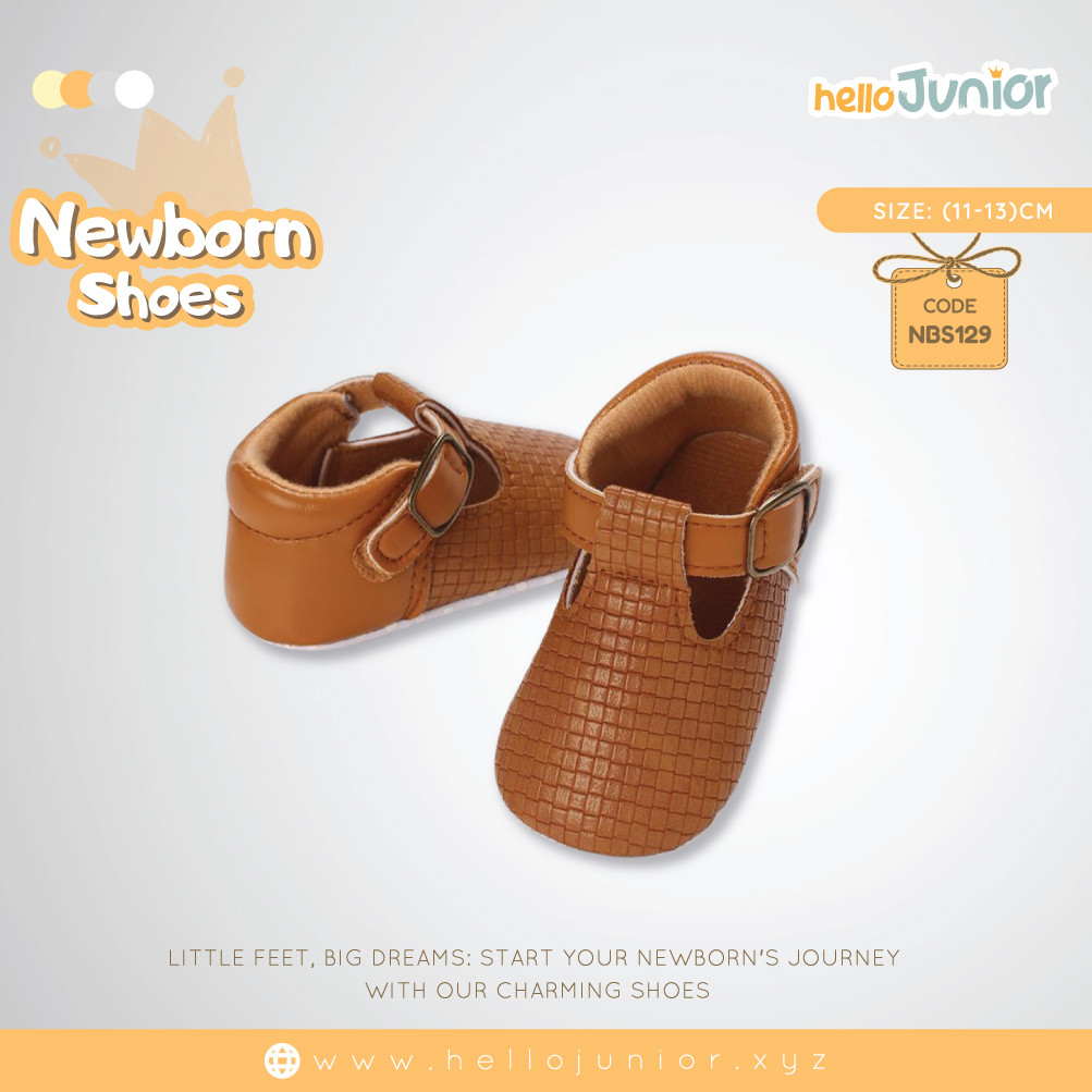 Hello Junior baby shoes for newborn to 18 month, made with cotton and rubber sole