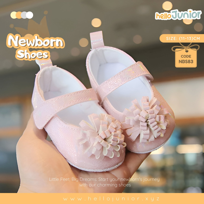 Hello Junior baby shoes for newborn to 18 month, made with cotton and rubber sole